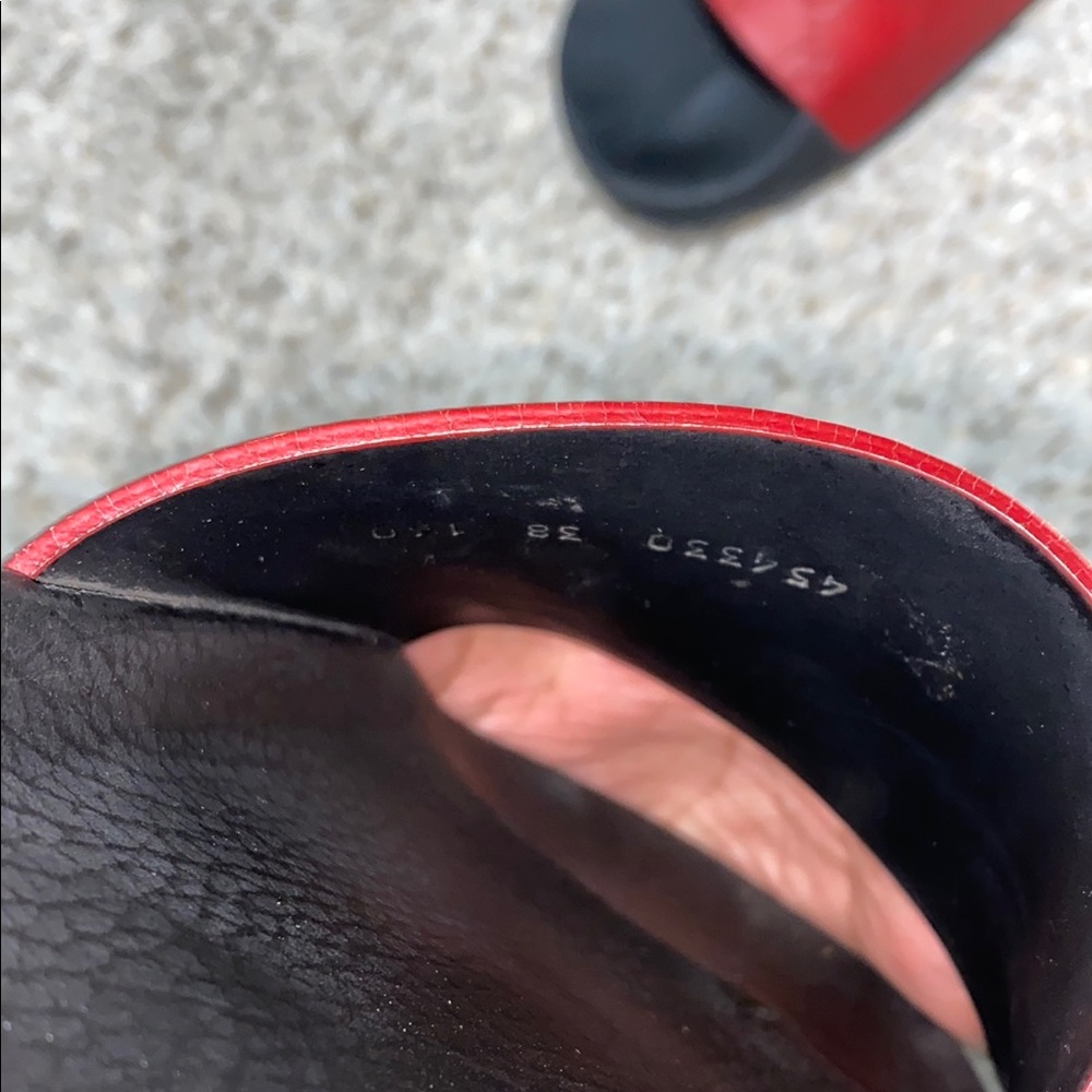 Gucci Red and Black Slides - Picture 8 of 8